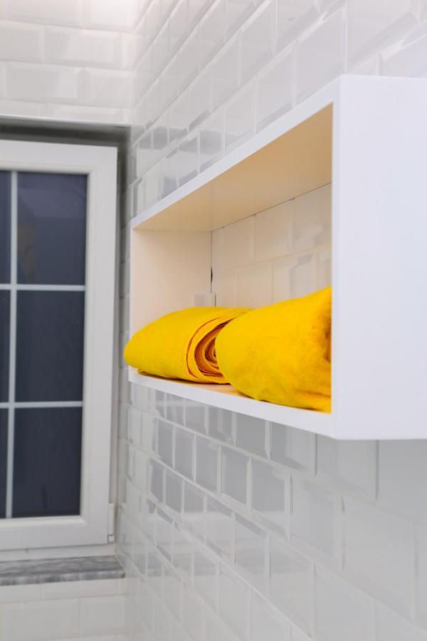 'The Yellow' Condo Berat Dış mekan fotoğraf